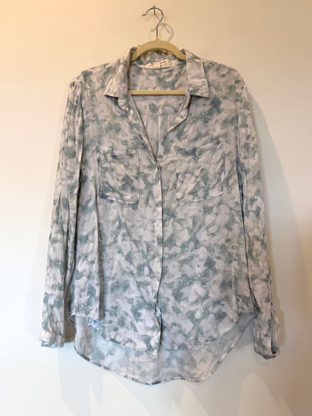 Anthropologie Cloth & Stone Button Down Shirt Large Clouds Blue White Whimsy